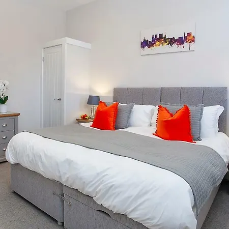 The Carriage And Station Cottages Apartment